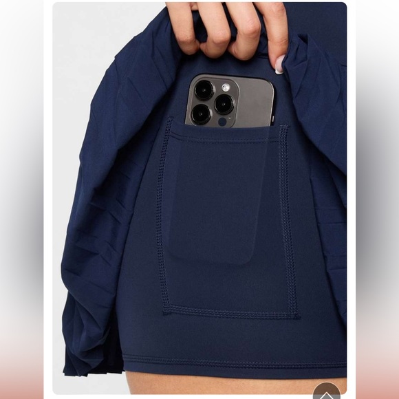 BNWT Fabletics Women's Hot Shot Pleated Tennis Dress - Navy - Picture 4 of 9